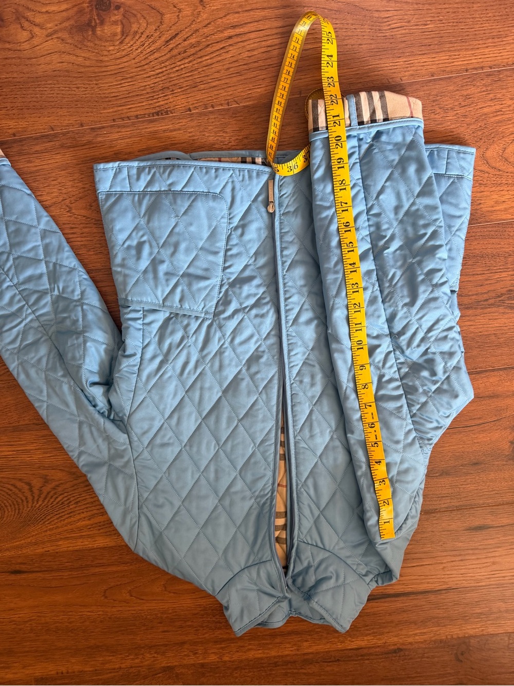 Women’s Burberry Quilted Light Blue Coat - size Small/Medium - Picture 10 of 10